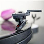 Great all round performer moving magnet cartridge - OM 5E